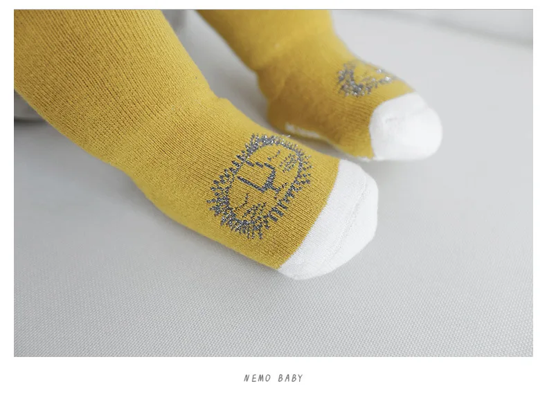 Новые детские носки, зимняя уплотненная шерсть, детские чулки с петлей, детские Нескользящие носки из хлопка для новорожденных
