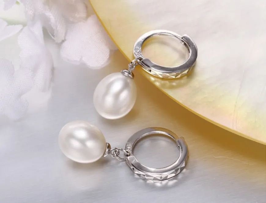 hoop earrings  (1)