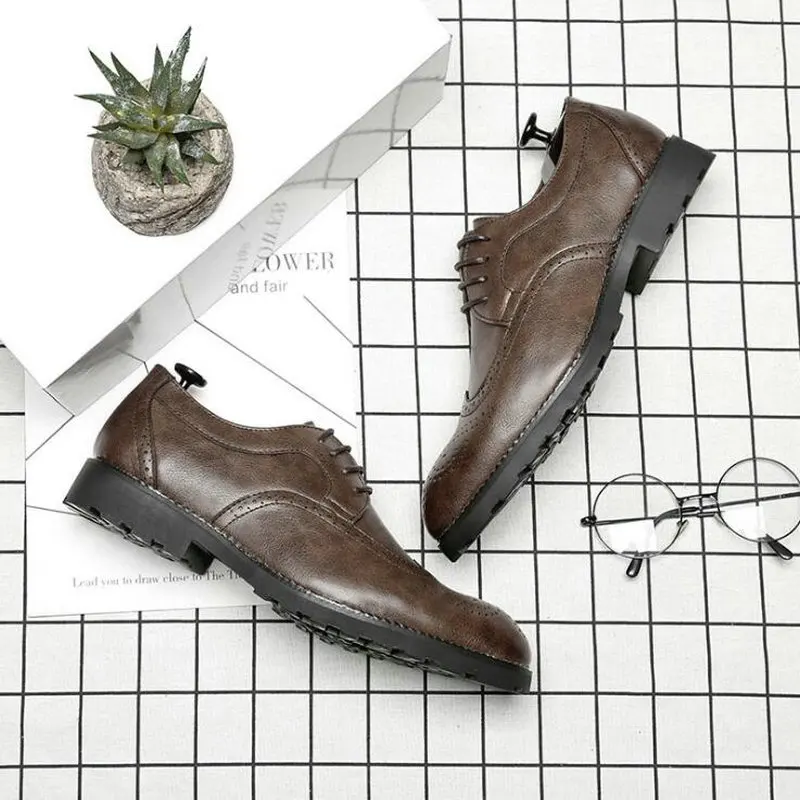 Male Leather Classic Brogue Shoes Flats Oxfords For Wedding Office Business Designer Formal Men Dress Shoes A51-24