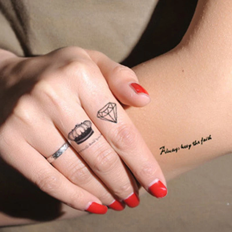 108 10 De Réduction2 Pièces 3d Temporaire Tatouage Etoile Lettre Tatouage Pour Homme Et Femme Autocollants Imperméables Directe Faux Tatouage In