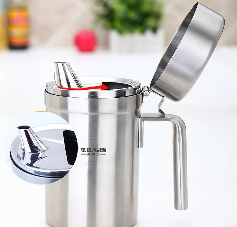 Metal oil bottle stainless steel kitchen oil bottle proof vinegar pot seasoning