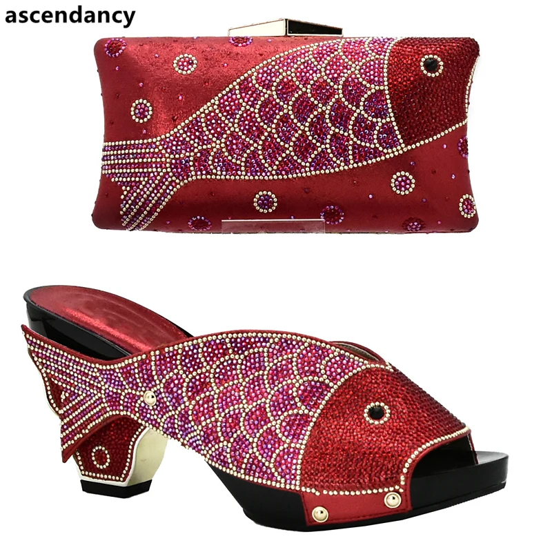 Rode Kleur Dames Italiaanse Schoenen en Tas Set Versierd met Strass Afrikaanse Italiaanse Schoenen en Tas Set Niegrian Schoenen en tas Rode Kleur Dames Italiaanse Schoenen en Tas Set Versierd met Strass Afrikaanse Italiaanse Schoenen en Tas Set Niegrian Schoenen en tas