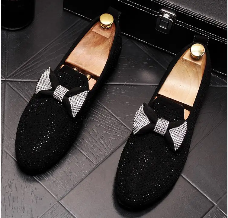 

Luxury Brand Bowknot Men loafers Black Diamond Rhinestones Spikes men shoes Rivets Casual Flats sneakers wholesale