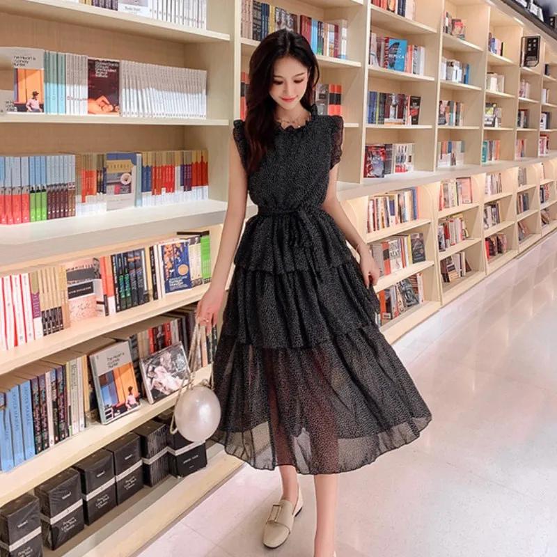 

LLZACOOSH 2019 High quality women Runway sleeveless summer Collect waist Dress Sexy black Ruffled white dots Long cake Dress