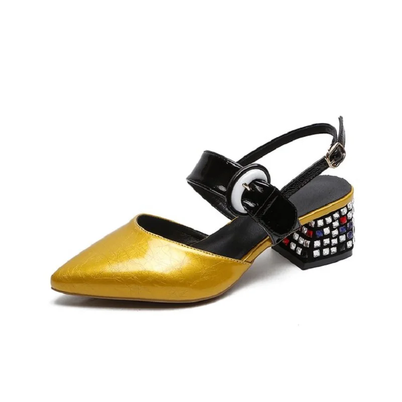 2019 new summer wild pointed high heels thick with baotou word with female sandals