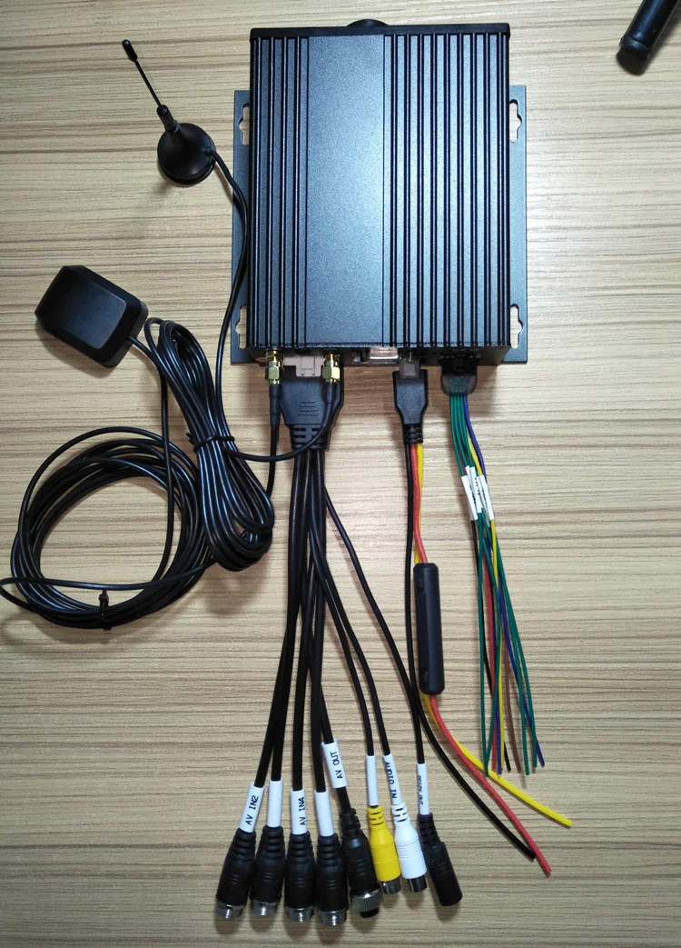 Gps MDVR удаленное местоположение отслеживания 4CH автобус монитор AHD коаксиальный видеорегистратор Автомобильный видеорегистратор на борту