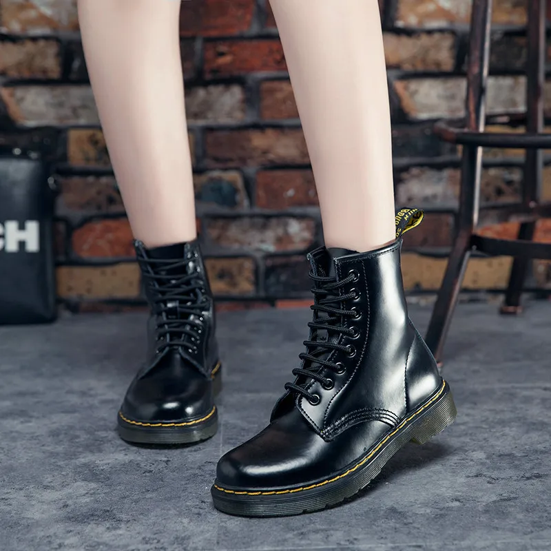 

2019 Genuine Leather Military Boots Women Motorcycle Riding Hunting Casual Walking Shoes Designer Martin Botas Couple boots