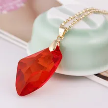 

Fashion Temperament Choker Necklace Geometric Irregular Red Crystal Pendant Necklace Shopping Party Jewelry for Women