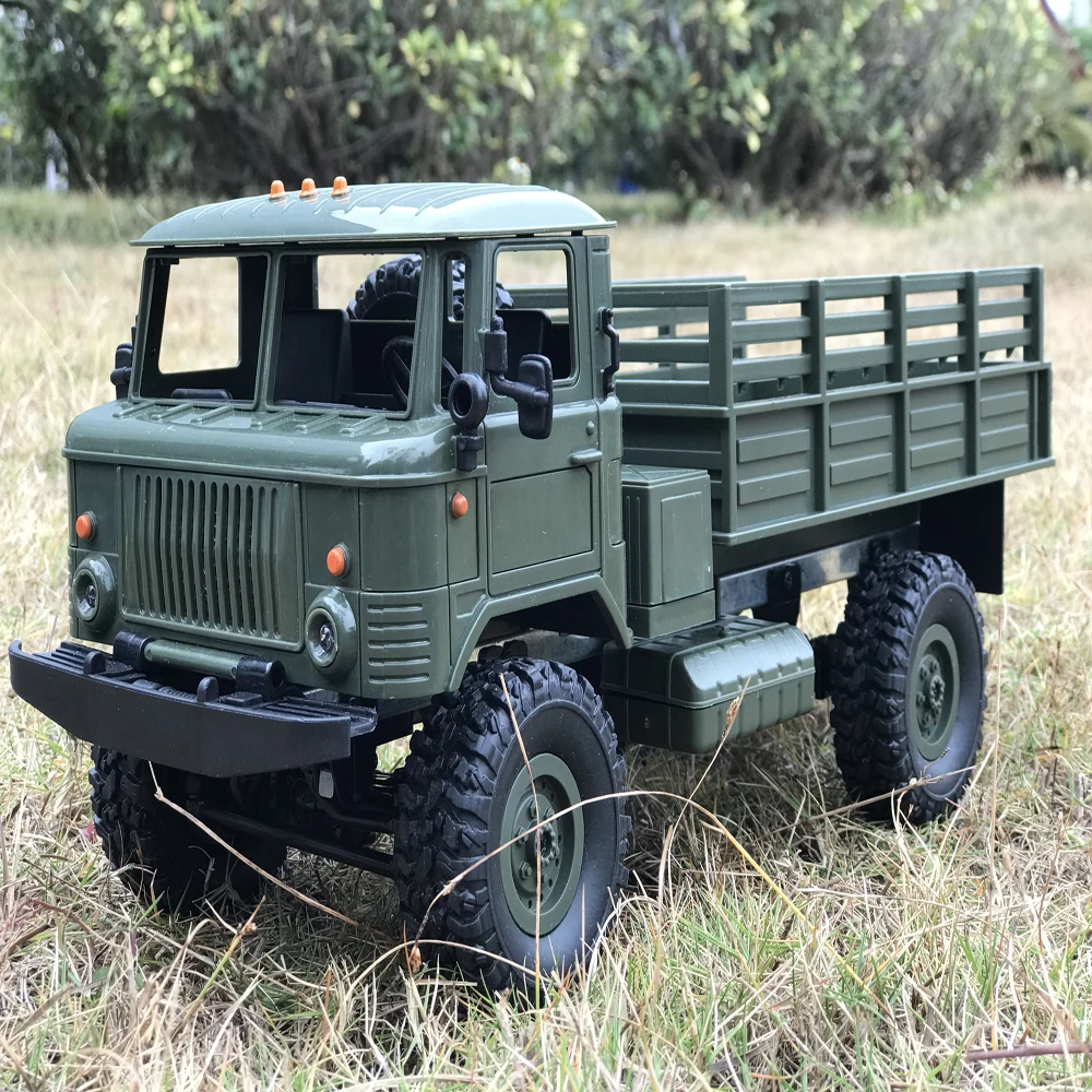 B-24 116 RC Car 2.4GHz RC militar Truck Off-road Army Car Radio Control Electric Vehicle With LED Light RTR RC Toys Gifts (3)