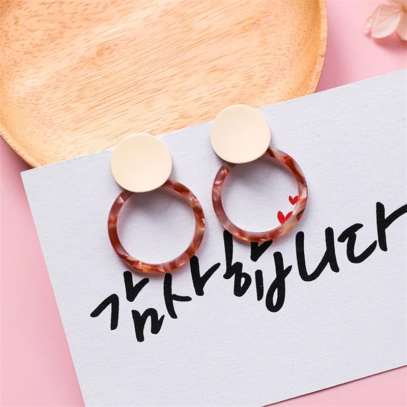 9313483181_1401670587