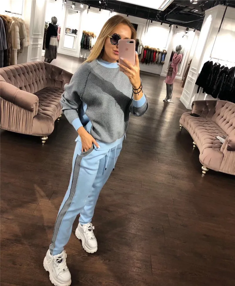 

2019 None Full Rushed Women Knitted Two Sets Of Mink Velvet Fashion Fight Color Round Neck Sweater + Pants Autumn And Winter Of