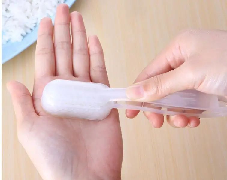 9214081281_1838375206