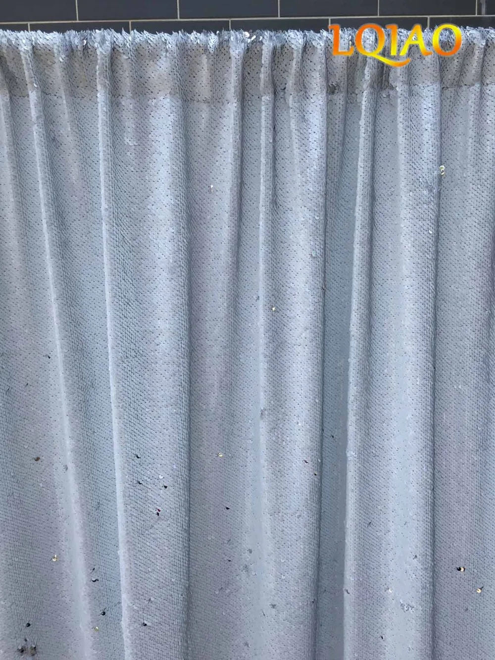 White Silver Reversible Sequin Backdrop-002