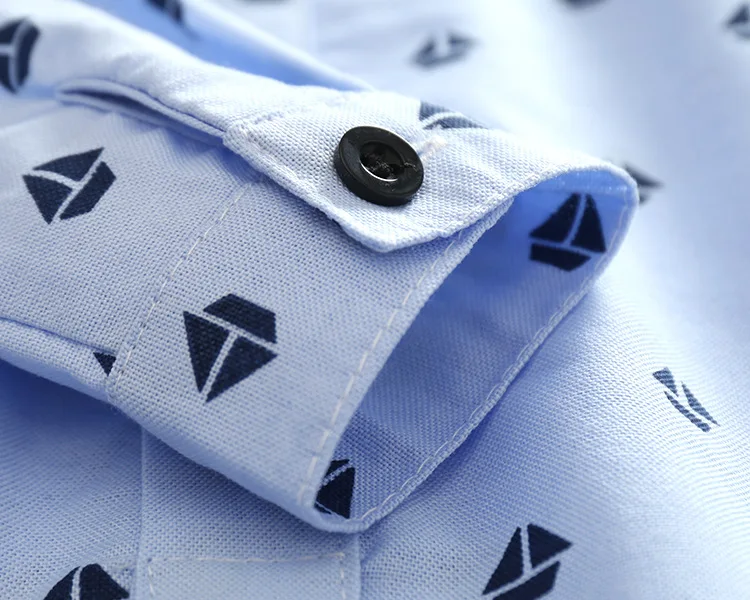 3979463366_2068599042