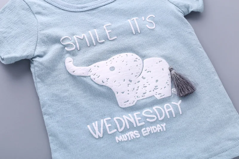 4095670944_1748351731