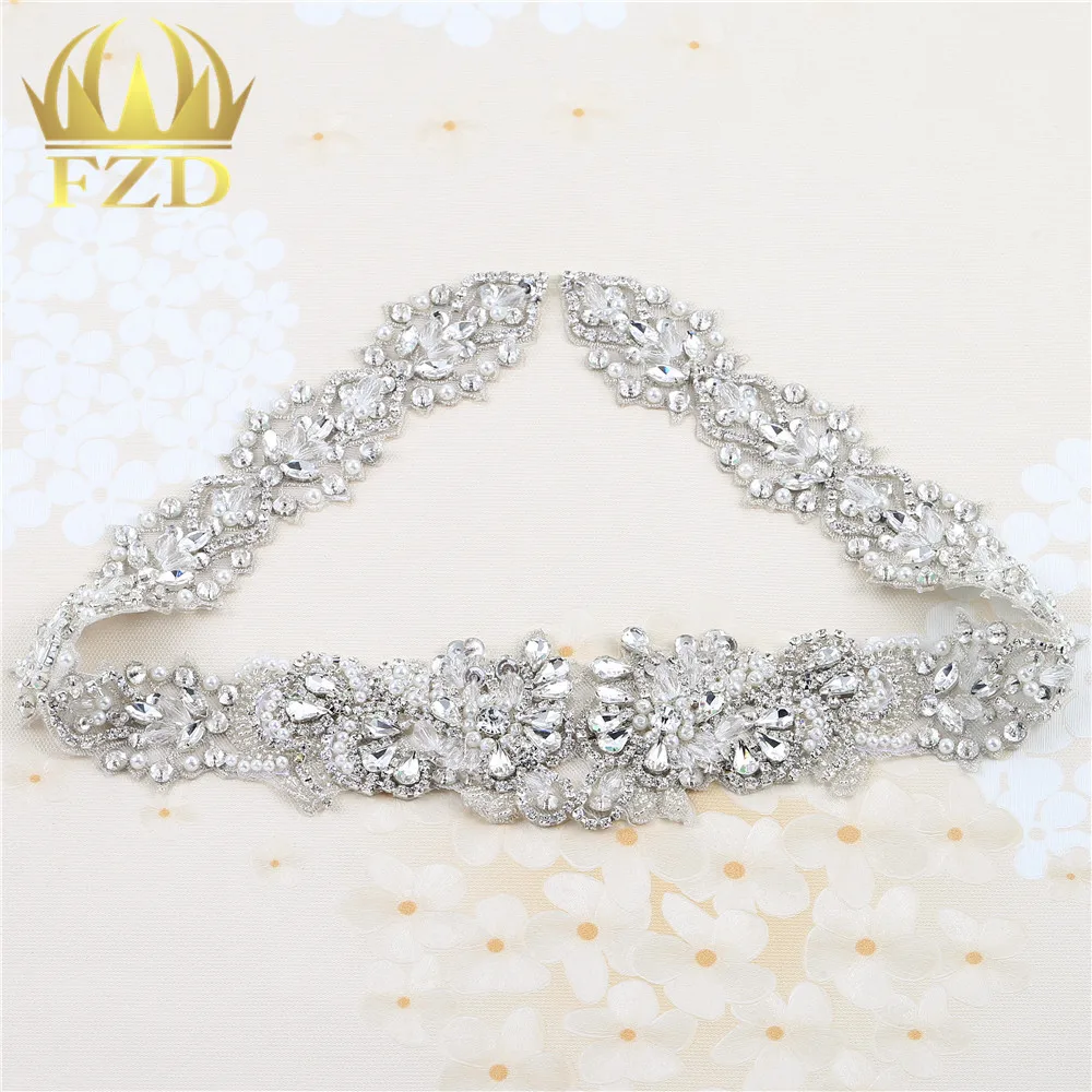 (30 штук) оптовая продажа ручной исправления cristal Diamante со стразами Аппликация для