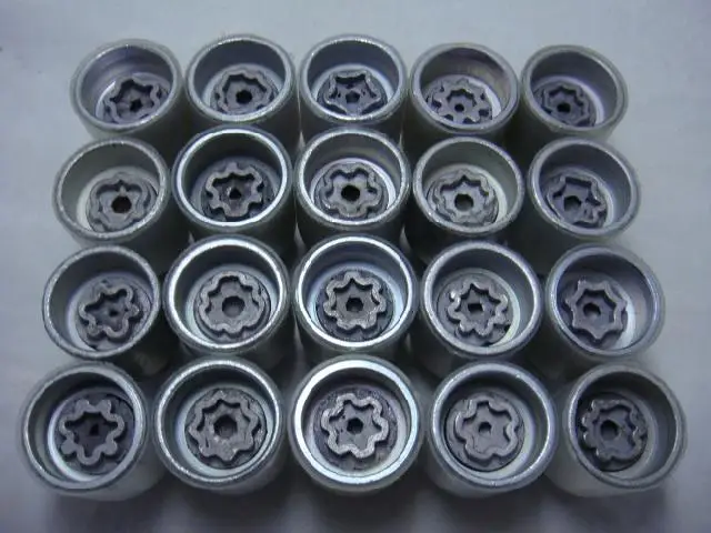 wheel stud locks
