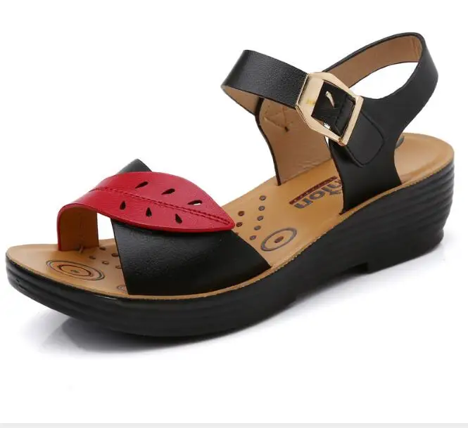

Leather comfortable non-slip soft bottom Woman Sandals Soft Bottom Mother Shoes Fashion Female Sandals New Mother Sandals