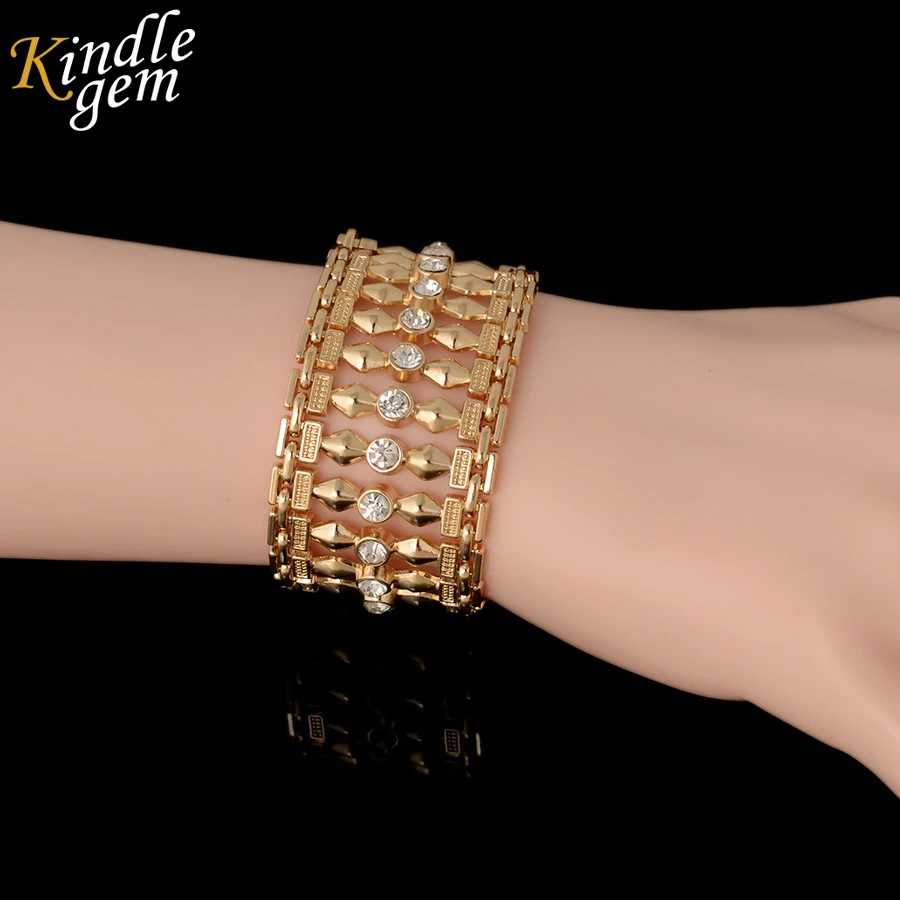 2017 New Fashion Crystal Women Big Love Bracelets Dubai Gold Color Cuff