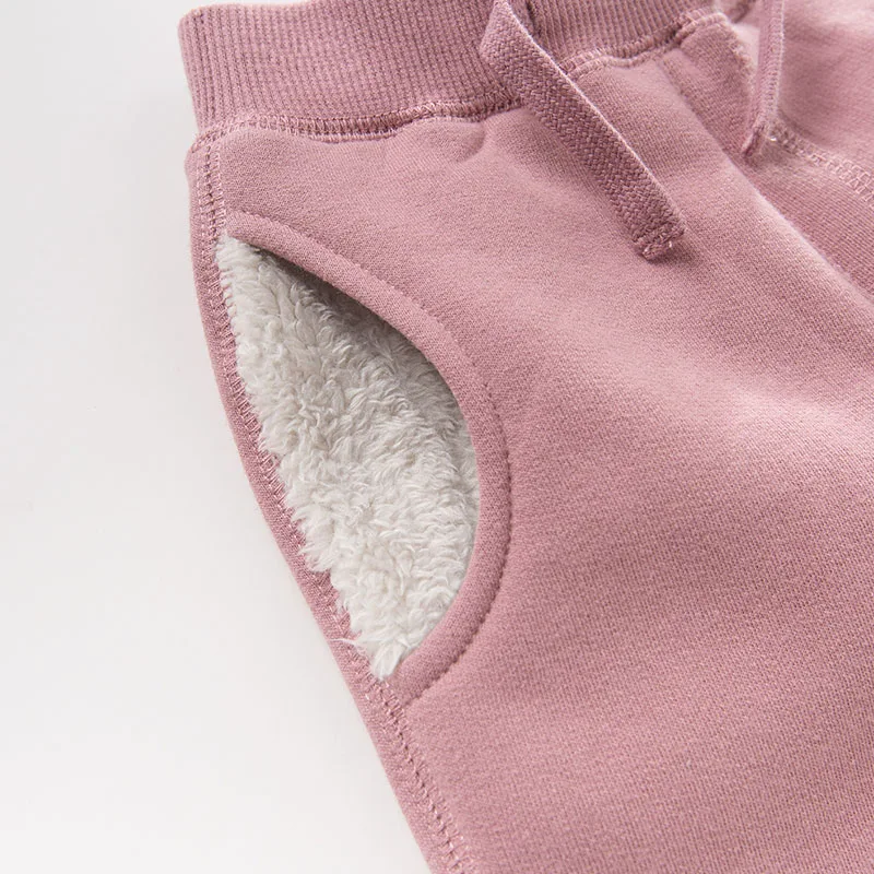 DB6532_0021_6Y3A7377