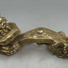 Изысканный китайский коллекционный украшенный старый ручной работы медный Лев "Ru Yi" орнамент статуя