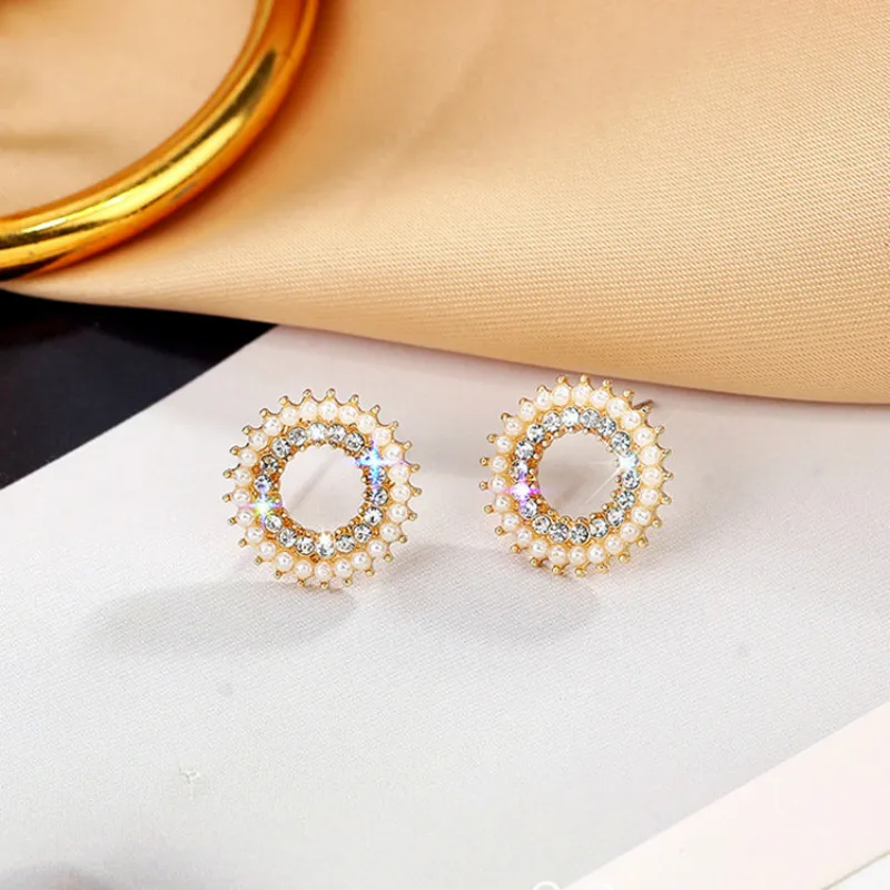 Модный дизайн маленький наушник подходит для женских ушных ювелирных изделий простой темперамент компактный французский жемчужный гвоздь