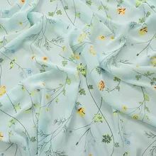 Новая шифоновая ткань высокого качества, Весенняя и летняя ткань с принтом, синий фон, маленький цветочный высококачественный