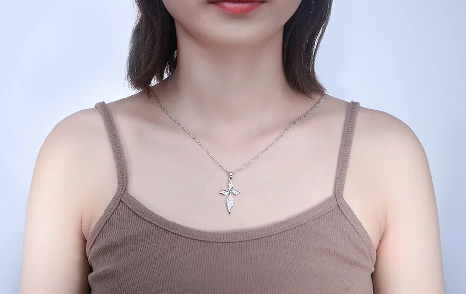 LN1011-MODEL-IMG_8020-R