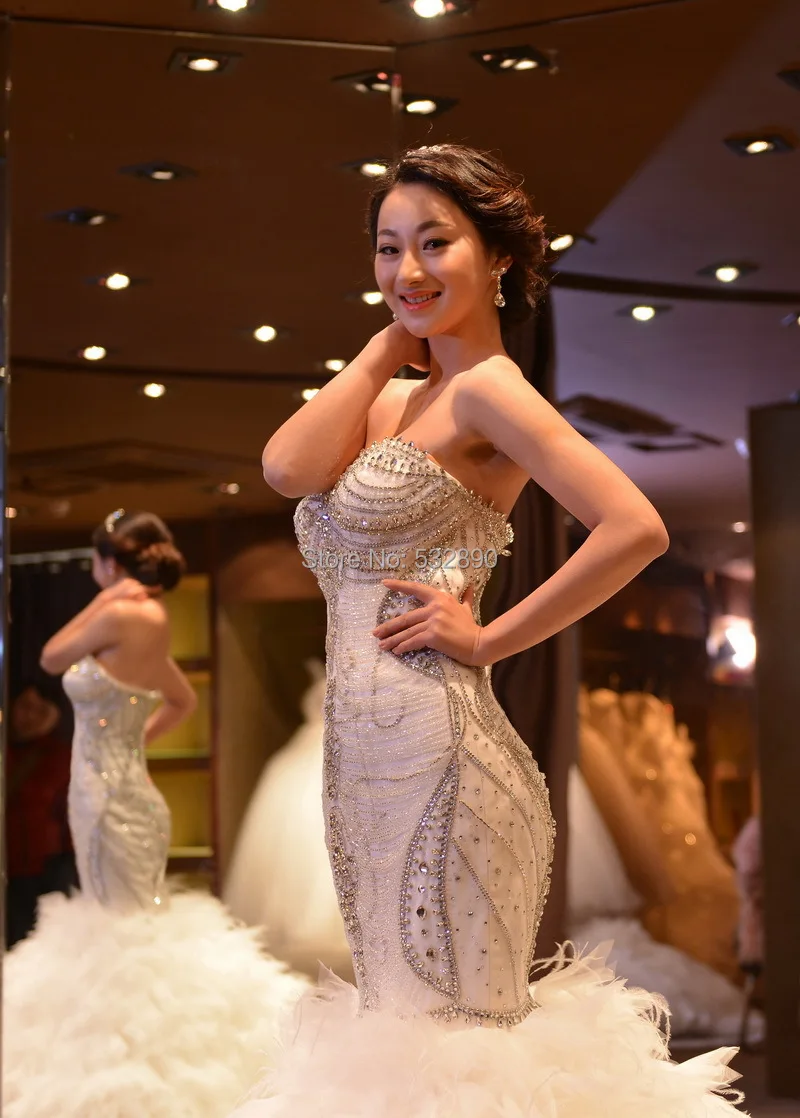 2016-Luxury-Mermaid-Feather-Bridal-gowns-Sweetheart-Beaded-Crystals-Lace-Up-Wedding-Dresses-Fashion-vestidos-de (3).jpg