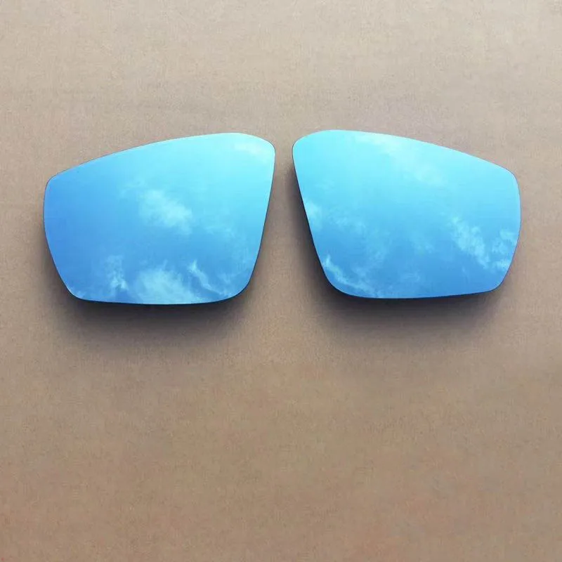 both rear view mirror glass