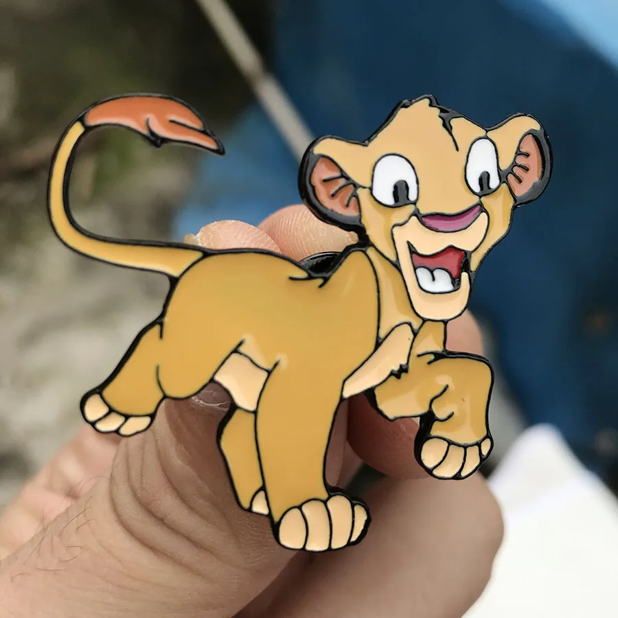 

The Lion King KID Simba Metal Badge Backpack Brooch Pin Chest Cospaly 4cm