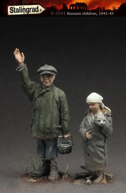 

Pre order goods-SL 3541 1/35 World War II Russian Children 1941-45