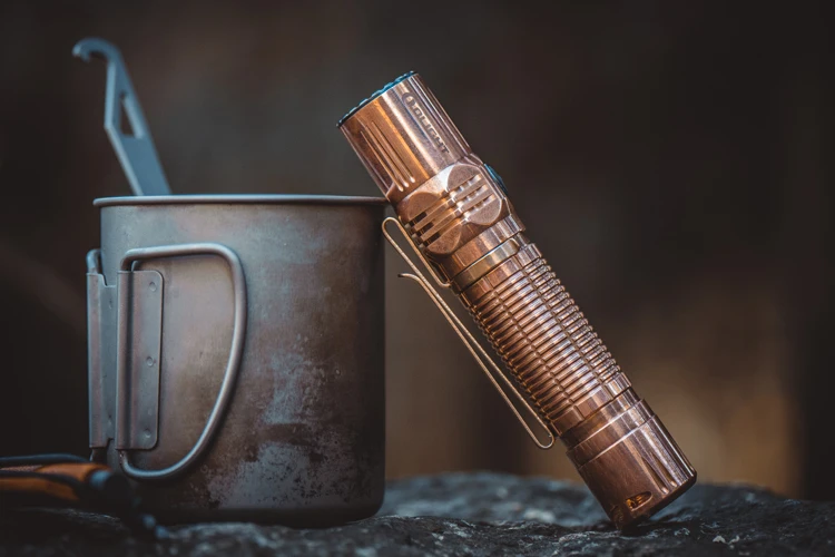 Olight M2R Cu Warrior медный 1500 люмен тактический светодиодный фонарик с батареей