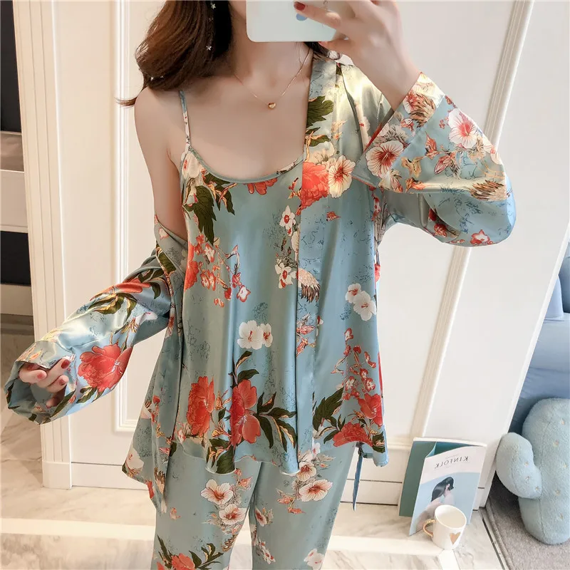 

2020 Fall Women 3 Pcs Pajamas Sets Robe Vest Pants Sexy Pyjama Nightgown Satin Flower Print Nightwear Silk Homewear Sleepwear