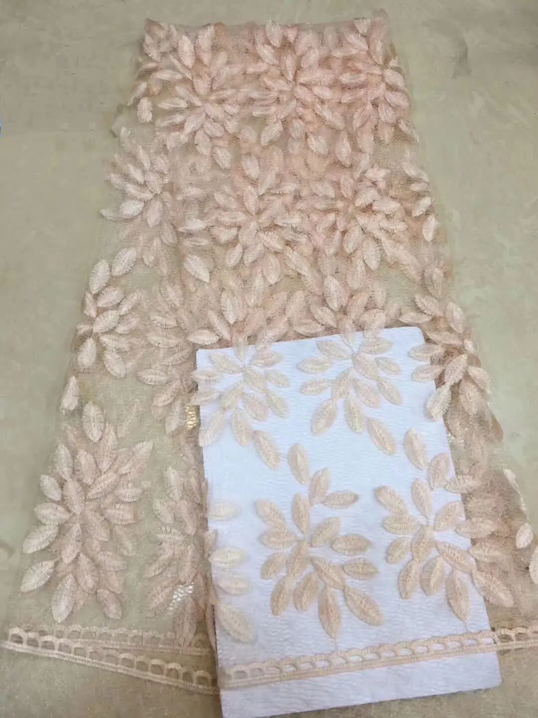 

Onion Nigerian French Lace Fabrics 2019 African Tulle Lace Fabric High Quality African Lace Wedding Fabric For Dress