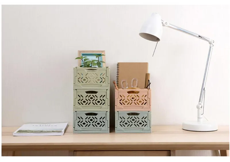 storage box (12)