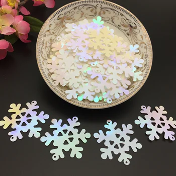 

200pcs/lot PVC Sequins 40mm Snowflake With 2 Holes Christmas Decoration DIY Curtain Creamy White AB