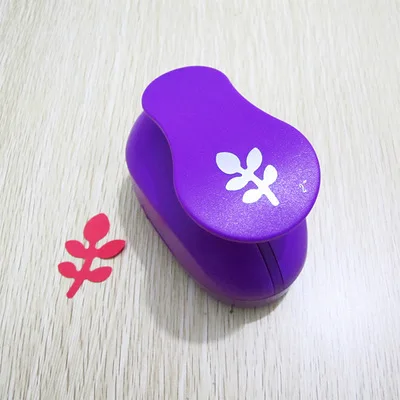 Outsize Embossing Flower Paper Cutting Punches For Scrapbooking Tools Circle Cutter Hole Punch Eva Craft Punching Machine 4-5cm - Цвет: Leaf