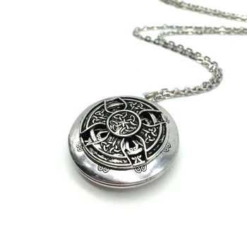

Exclusive Design Antique Silver Celtics Knots Cross Pendant Celtics Locket Aromatherapy Essential Oil Diffuser Locket Necklace