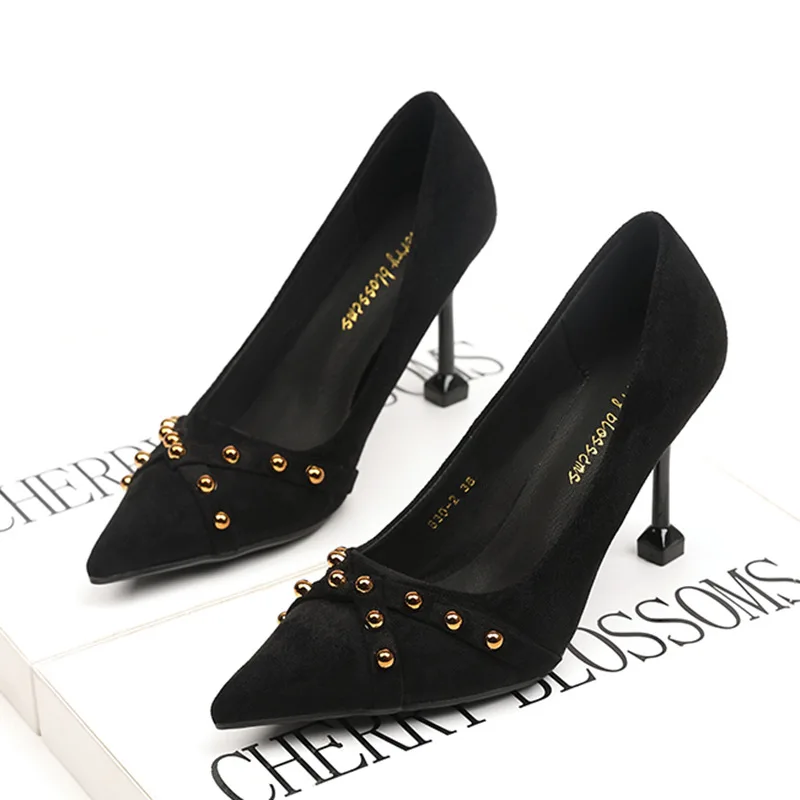 

2019 spring new Korean version of the pointed suede women's shoes rivets shallow mouth stiletto high heels women