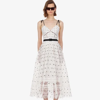 

Self-portrait Spring New Wave Point White Lace Flower Embroidery dress Sling Deep V Necklace Sexy Cutout Halter Dress dr322