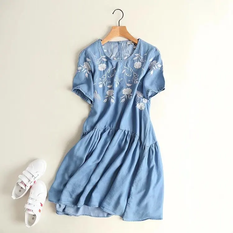 

2019 Summer Women Flower Embroidered Denim Dress High quality Shortsleeve O Neck Lady Jeans Dress