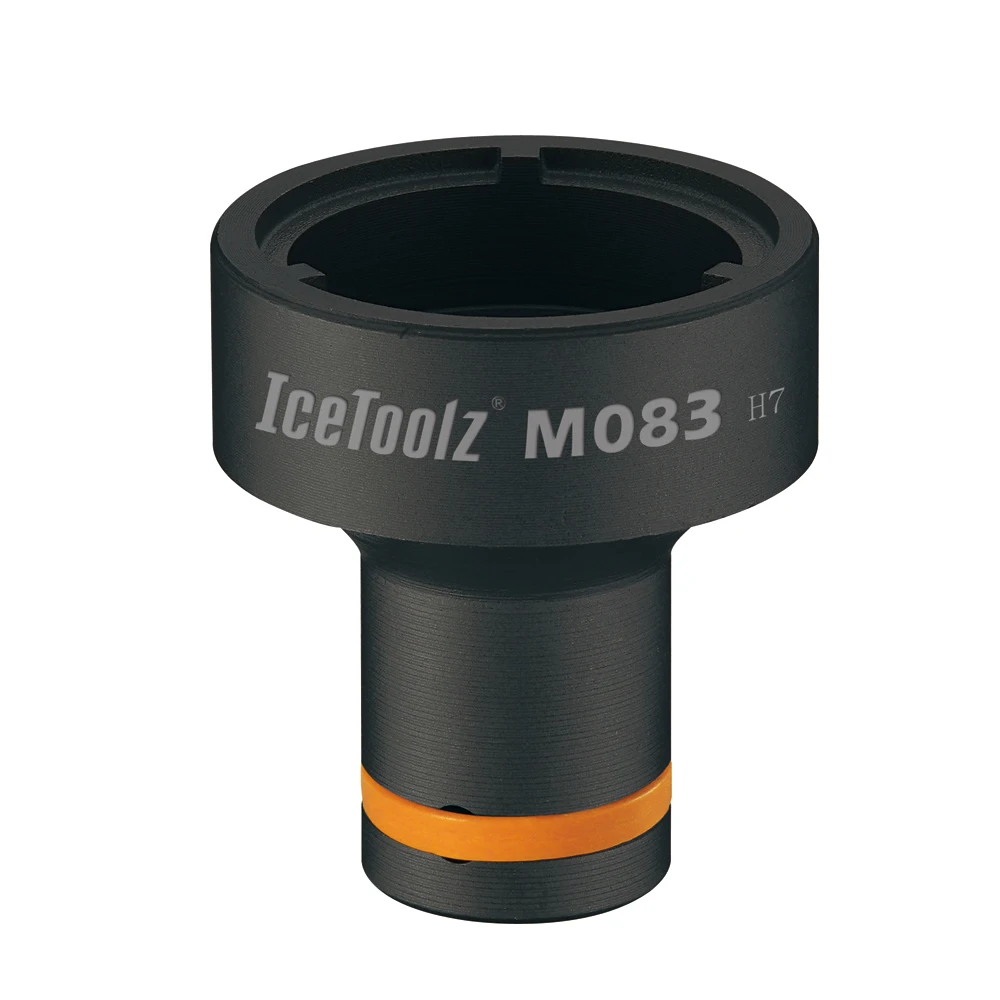 M083