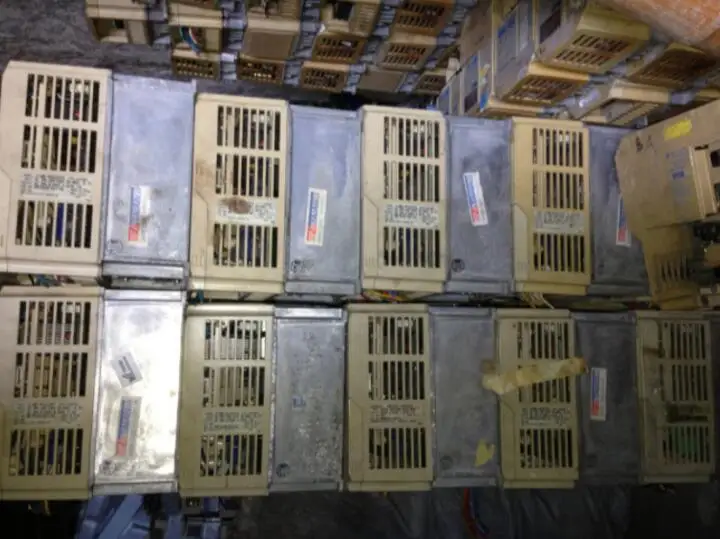 2.2KW 220В 3PH CIMR-PCA22P2 | Электроника