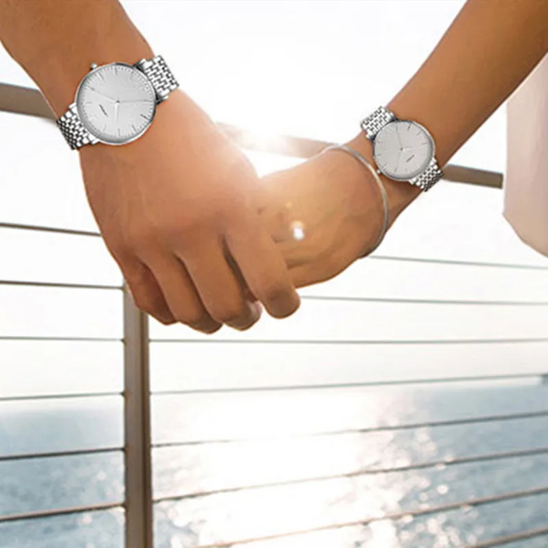 2 шт. Лидер продаж SINOBI парные часы простые элегантные с принтом под кожу мужские наручные часы из нержавеющей стали женские часы для влюбленных