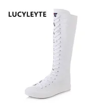 Г. Новые Модные женские высокие ботинки на молнии и шнуровке демисезонные повседневные парусиновые ботинки с высоким голенищем на плоской подошве Большие размеры 34-43