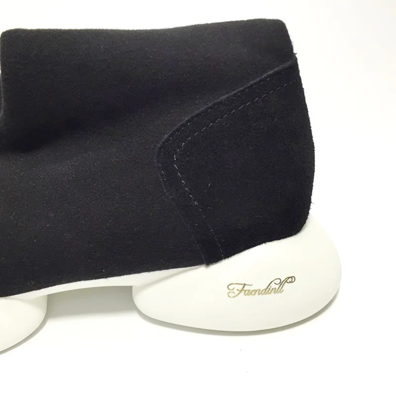 f7022e