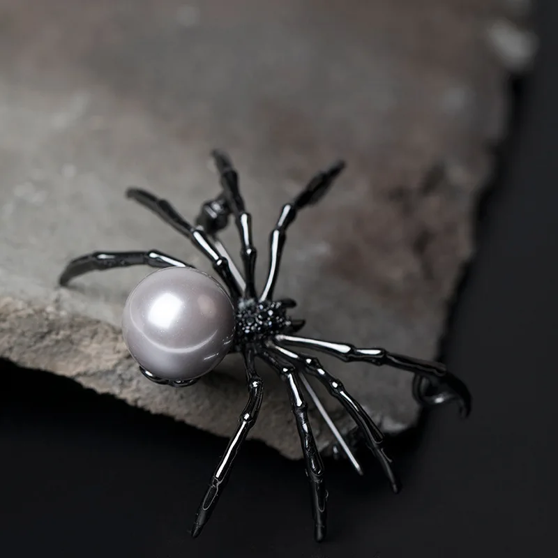 Брошь в виде черного паука с пресноводным жемчугом 14 мм|brooch 925|brooches blackbrooch with pearl |