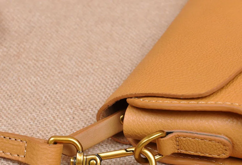 AETOO новая мини-женская сумка с верхним слоем, милая маленькая сумка-мессенджер, милая Дамская кожаная сумка для телефона с волнистым краем