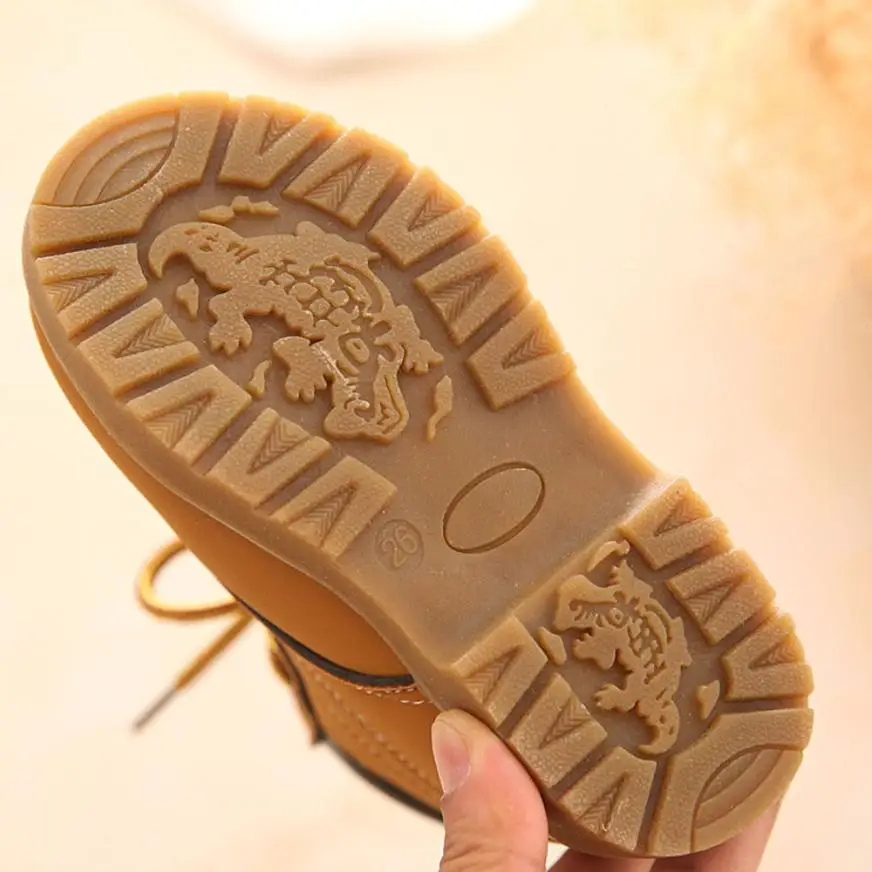 Bebé zapatillas de suela dura invierno Bebé niño ejército estilo bota Zapatos Bebé invierno zapatos Calcados Infantil Bebé zapatillas de suela dura invierno Bebé niño ejército estilo bota Zapatos Bebé invierno zapatos Calcados Infantil